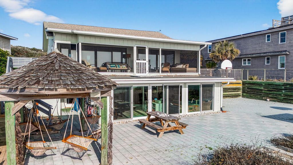 472 Myrtle Avenue Photo 12