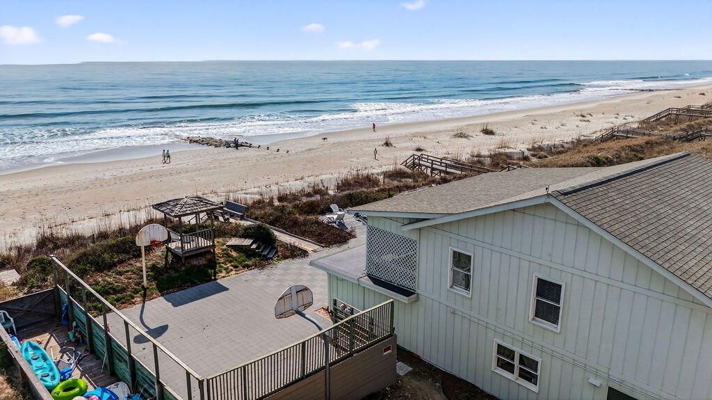 472 Myrtle Avenue Photo 18