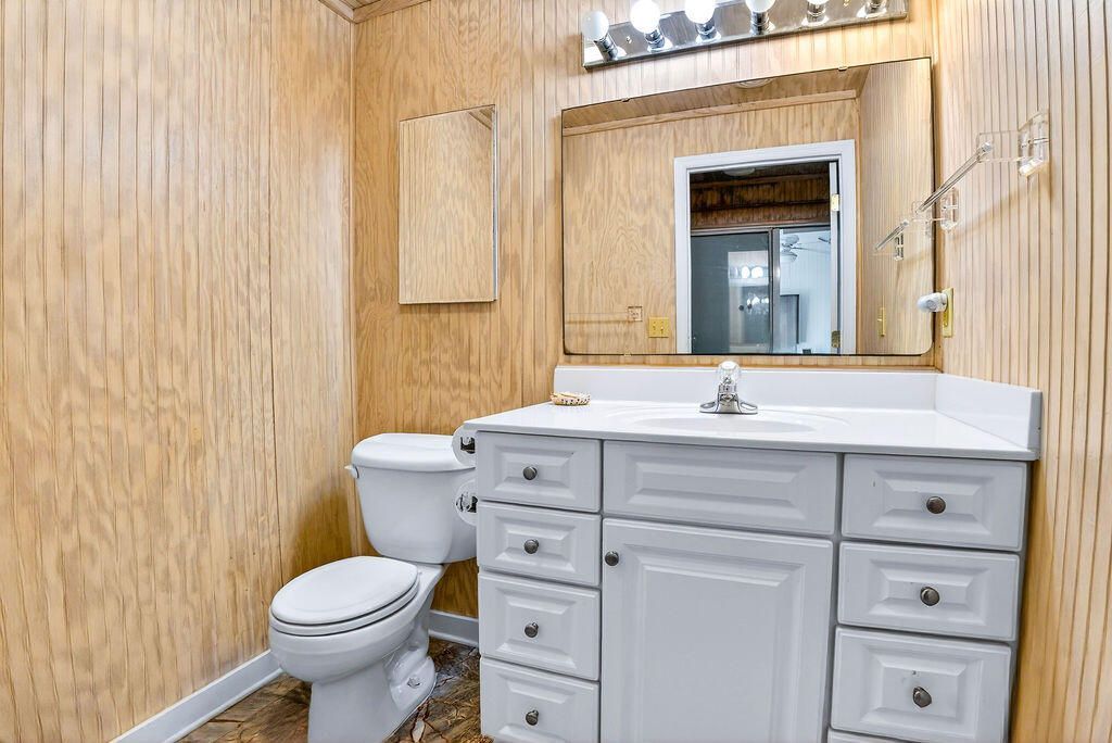 472 Myrtle Avenue Photo 50