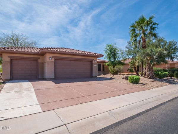 17949 W TIERRA DEL SOL Drive, Surprise, AZ 85387
