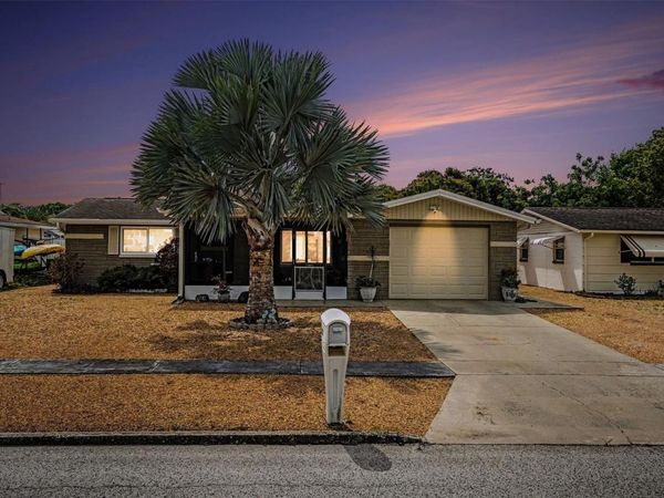 5828 1ST AVENUE , NEW PORT RICHEY, FL 34652