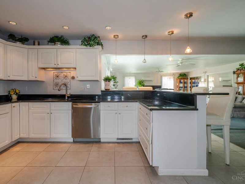 1033 Burchcliff Circle, West Carrollton, OH 45449 Photo 10