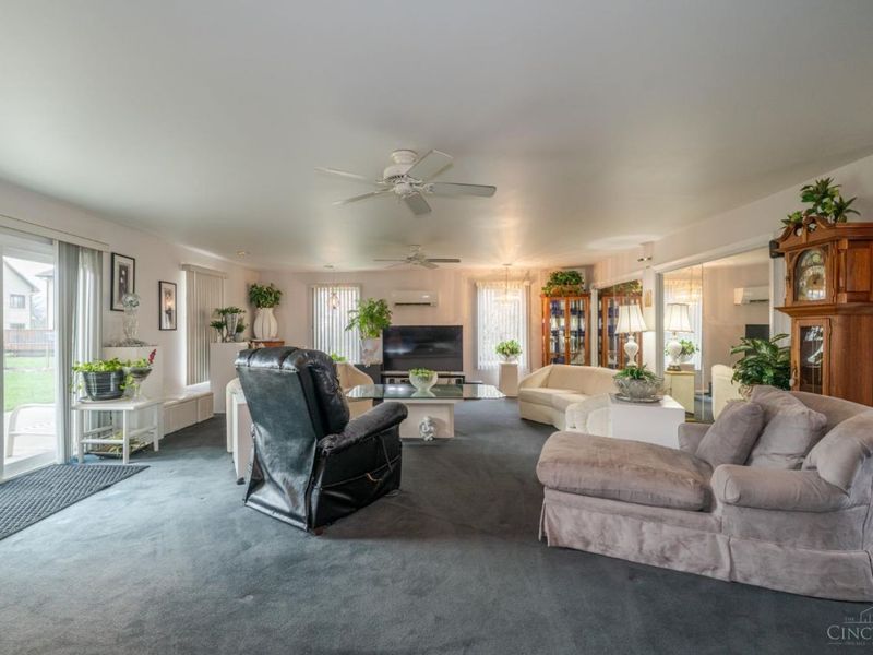 1033 Burchcliff Circle, West Carrollton, OH 45449 Photo 3