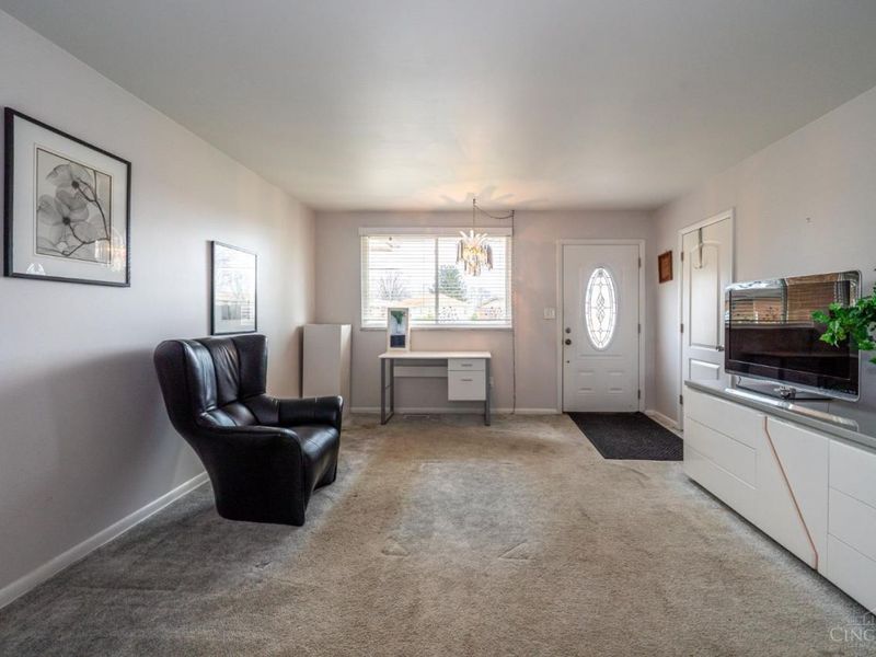 1033 Burchcliff Circle, West Carrollton, OH 45449 Photo 5