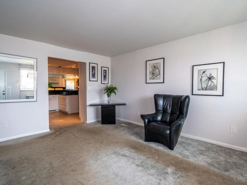 1033 Burchcliff Circle, West Carrollton, OH 45449 Photo 6