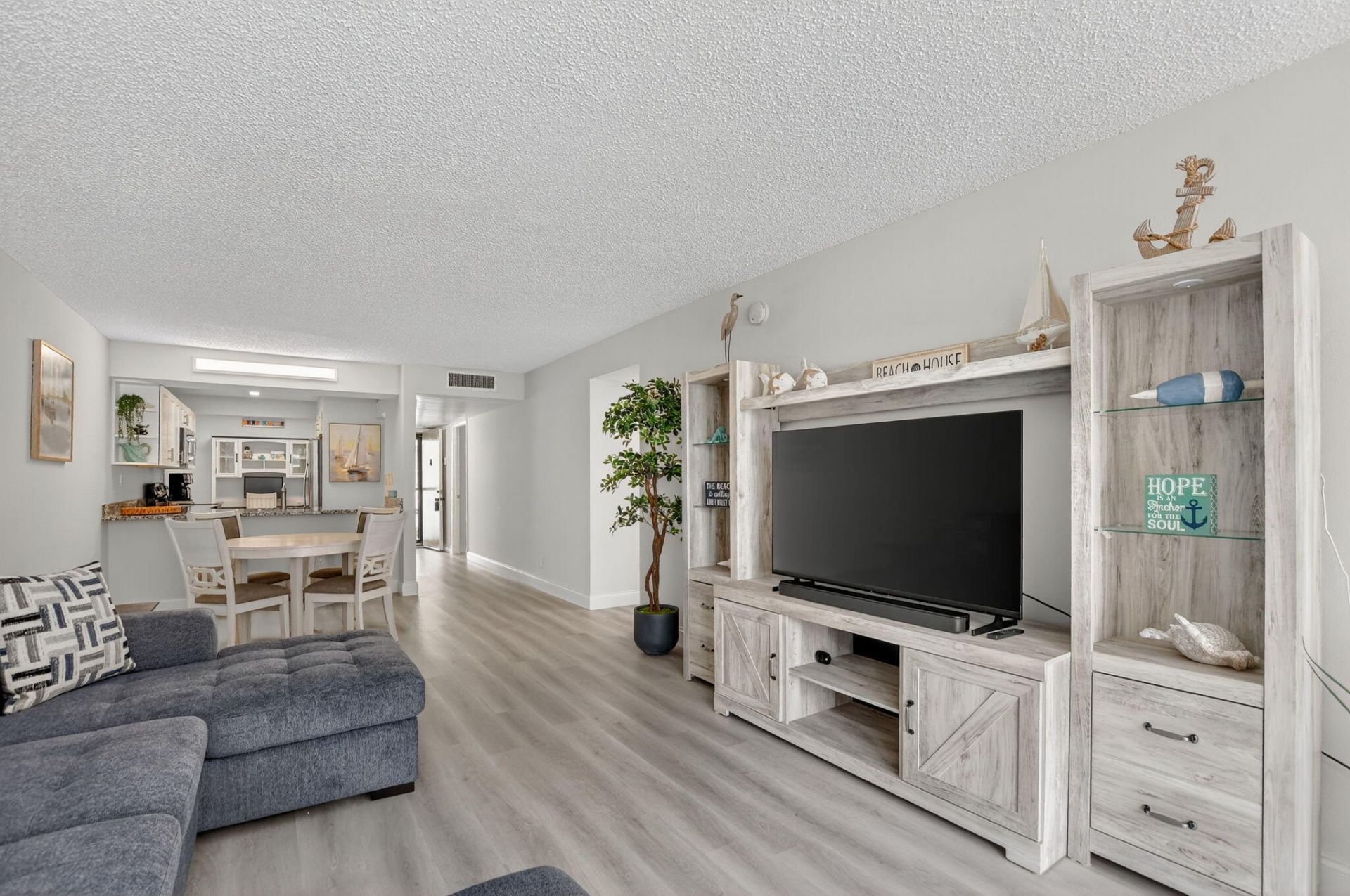 8 Royal Palm Way, Unit 107, Boca Raton, FL 33432 Photo