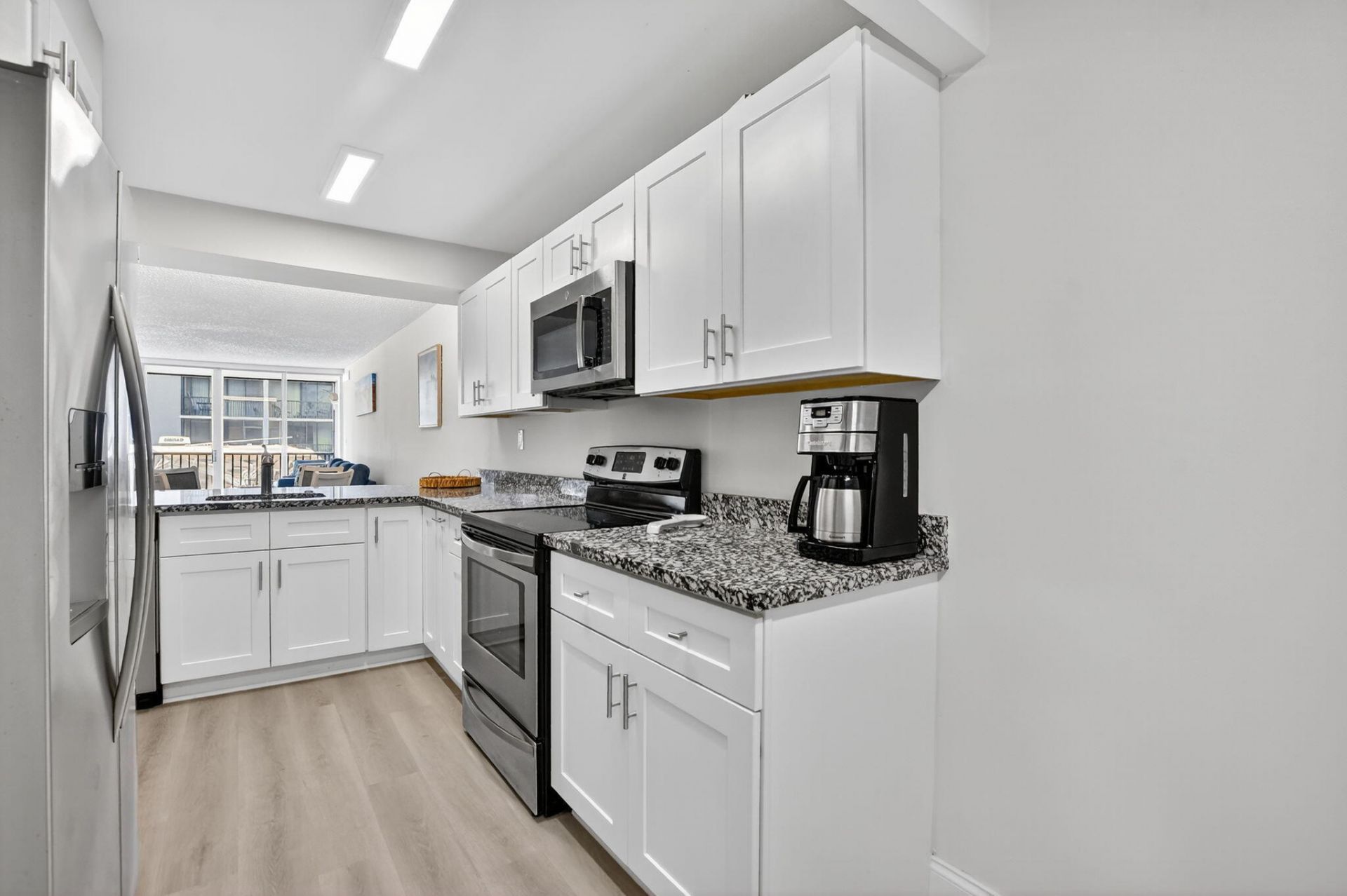 8 Royal Palm Way, Unit 107, Boca Raton, FL 33432 Photo