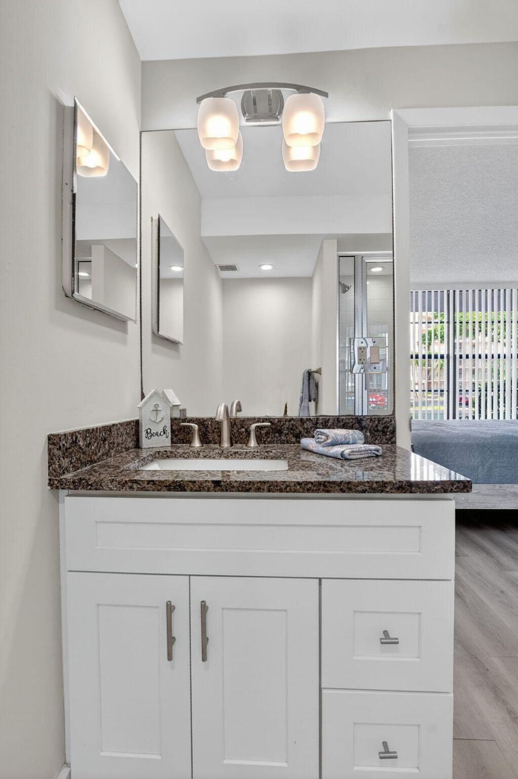 8 Royal Palm Way, Unit 107, Boca Raton, FL 33432 Photo