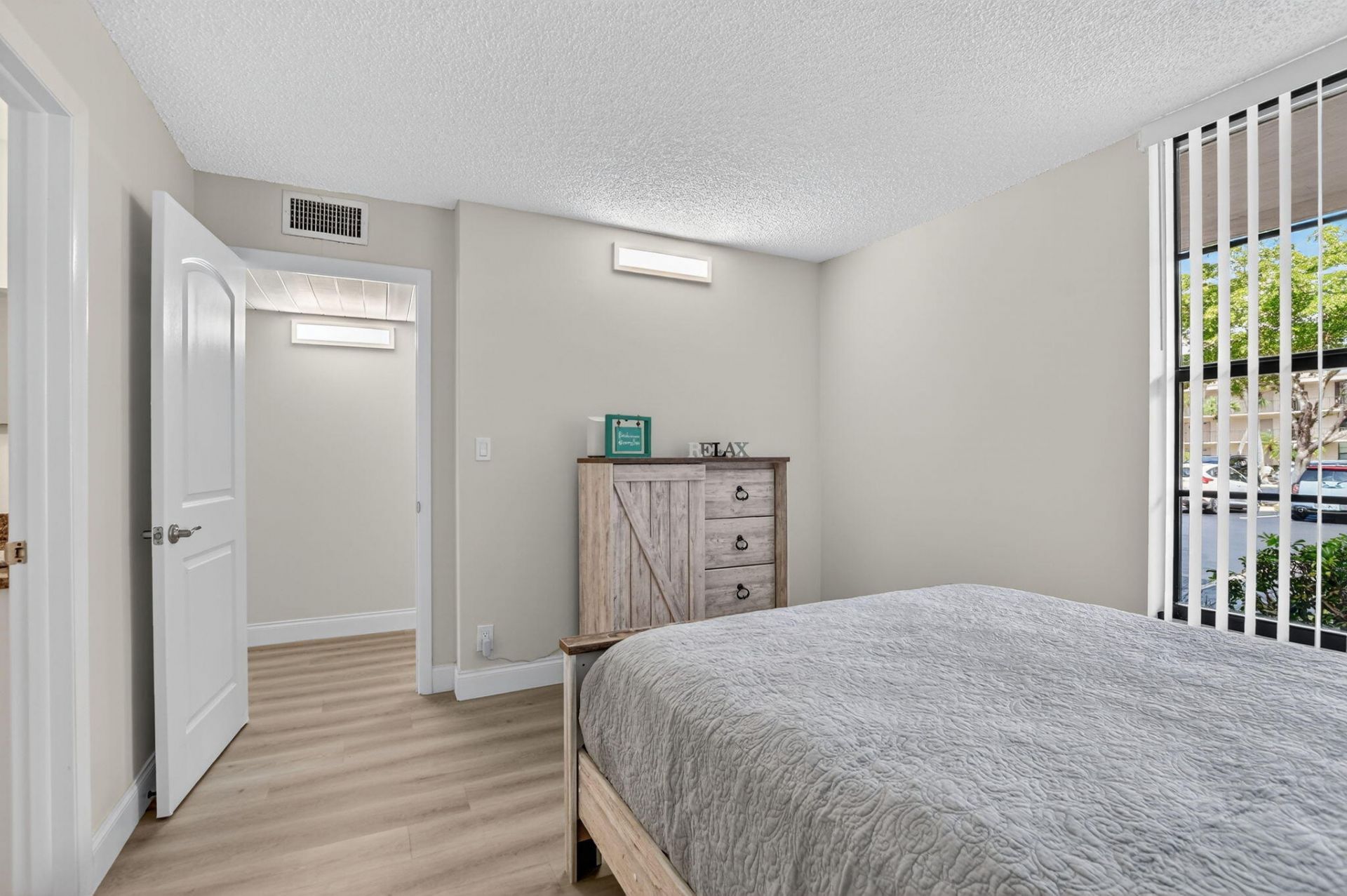 8 Royal Palm Way, Unit 107, Boca Raton, FL 33432 Photo