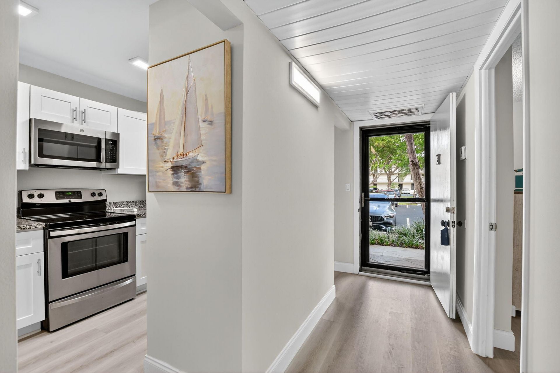 8 Royal Palm Way, Unit 107, Boca Raton, FL 33432 Photo