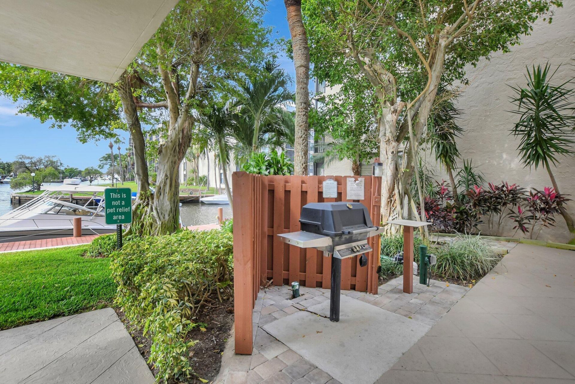 8 Royal Palm Way, Unit 107, Boca Raton, FL 33432 Photo