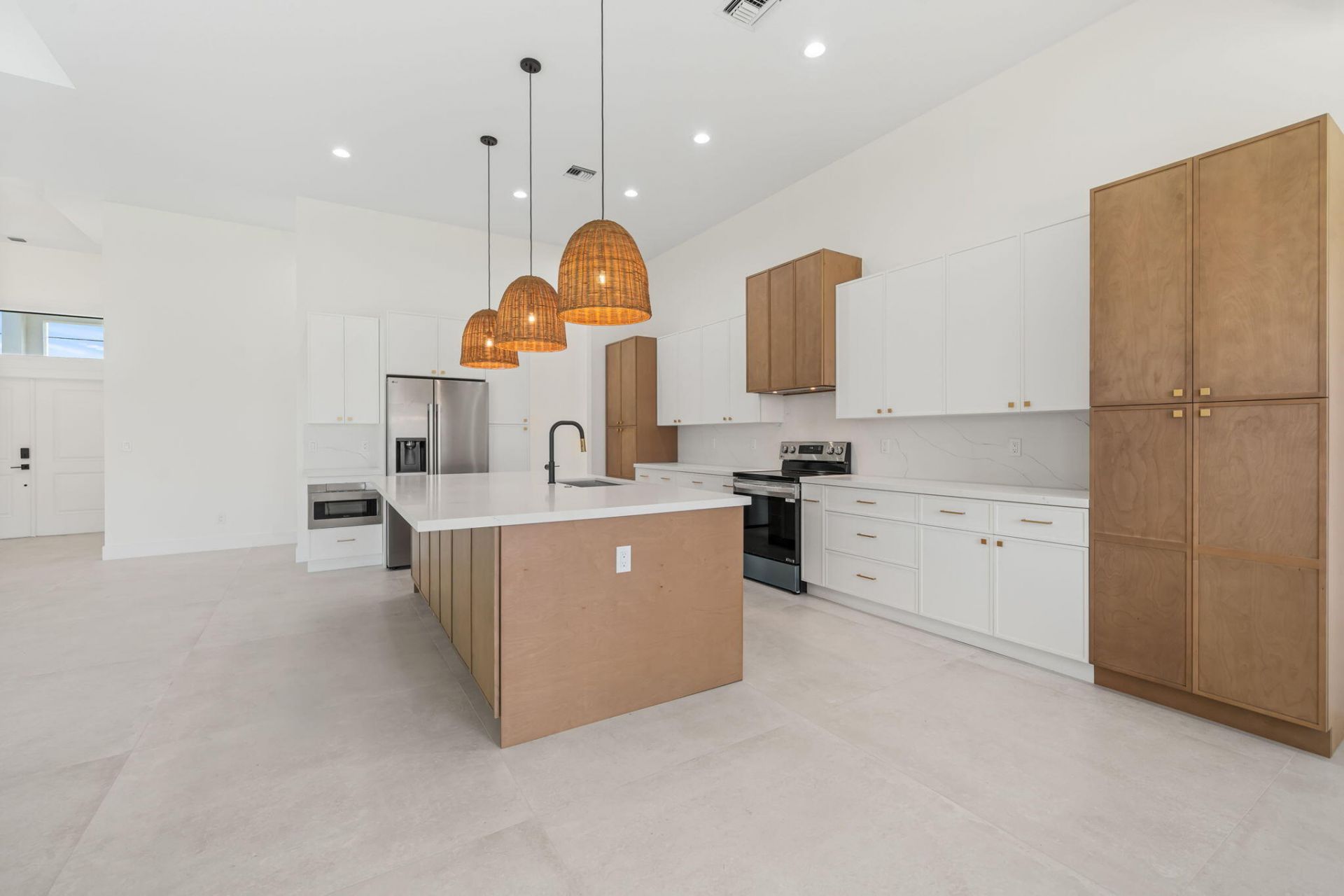 632 SE Seahouse Drive, Port Saint Lucie, FL 34983 Photo