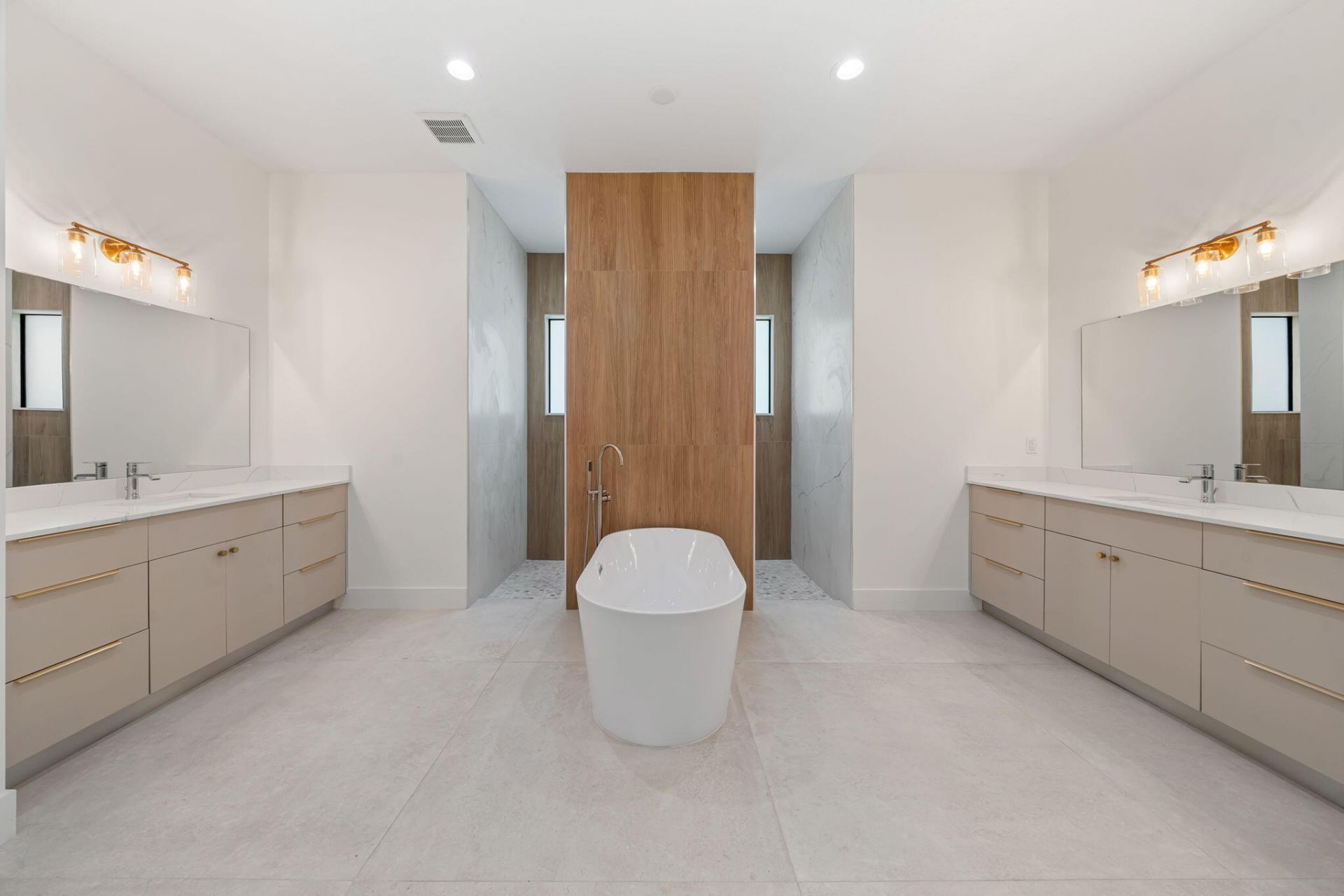 632 SE Seahouse Drive, Port Saint Lucie, FL 34983 Photo