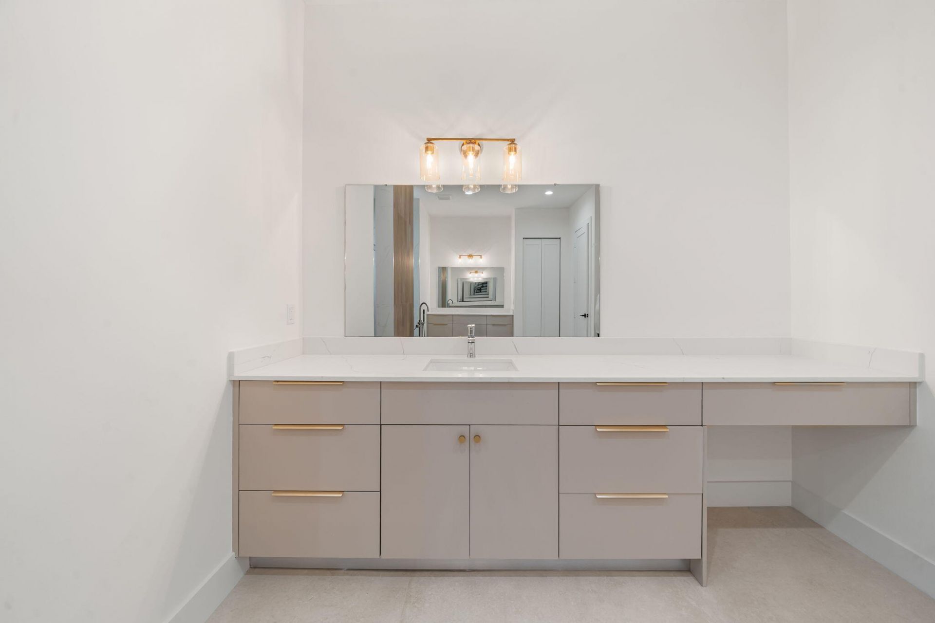 632 SE Seahouse Drive, Port Saint Lucie, FL 34983 Photo