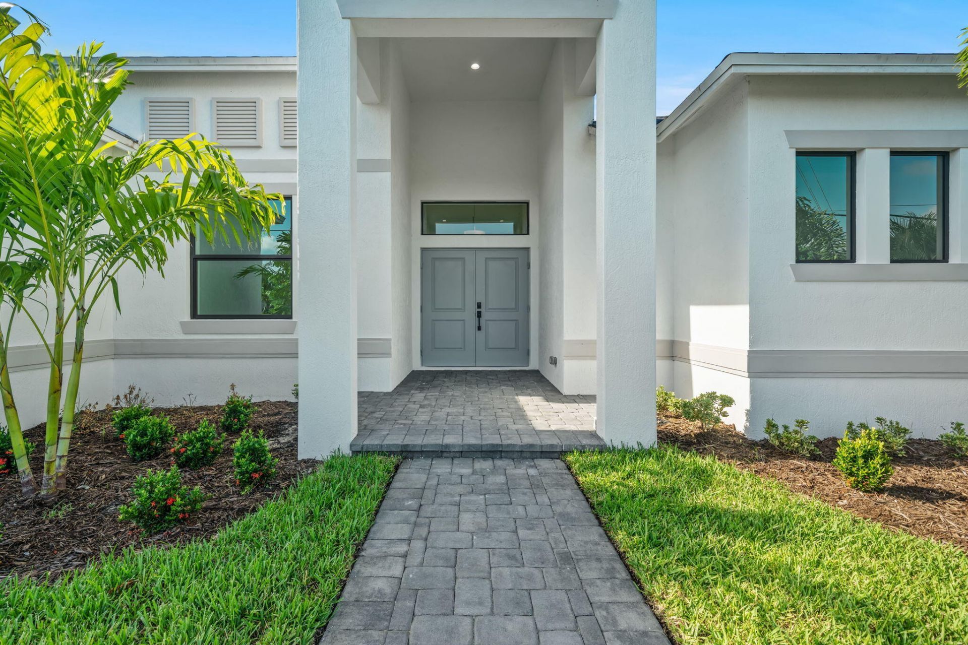 632 SE Seahouse Drive, Port Saint Lucie, FL 34983 Photo