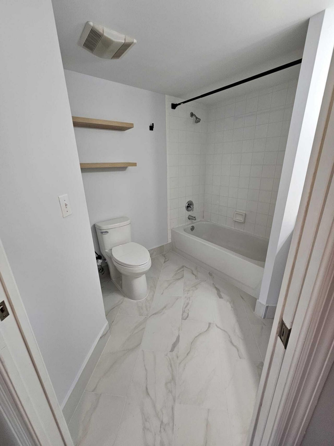 1100 S Crestwood Court S, Unit 1116, Royal Palm Beach, FL 33411 Photo