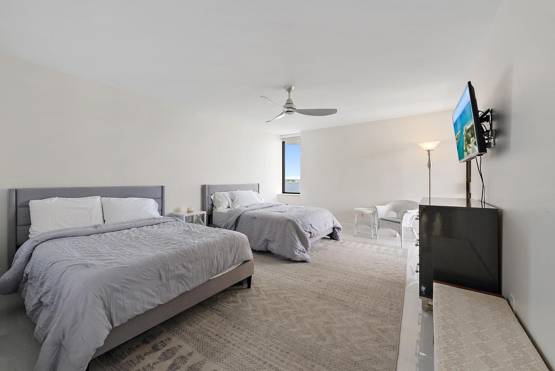 5070 N Ocean Drive, Riviera Beach, FL 33404 Photo