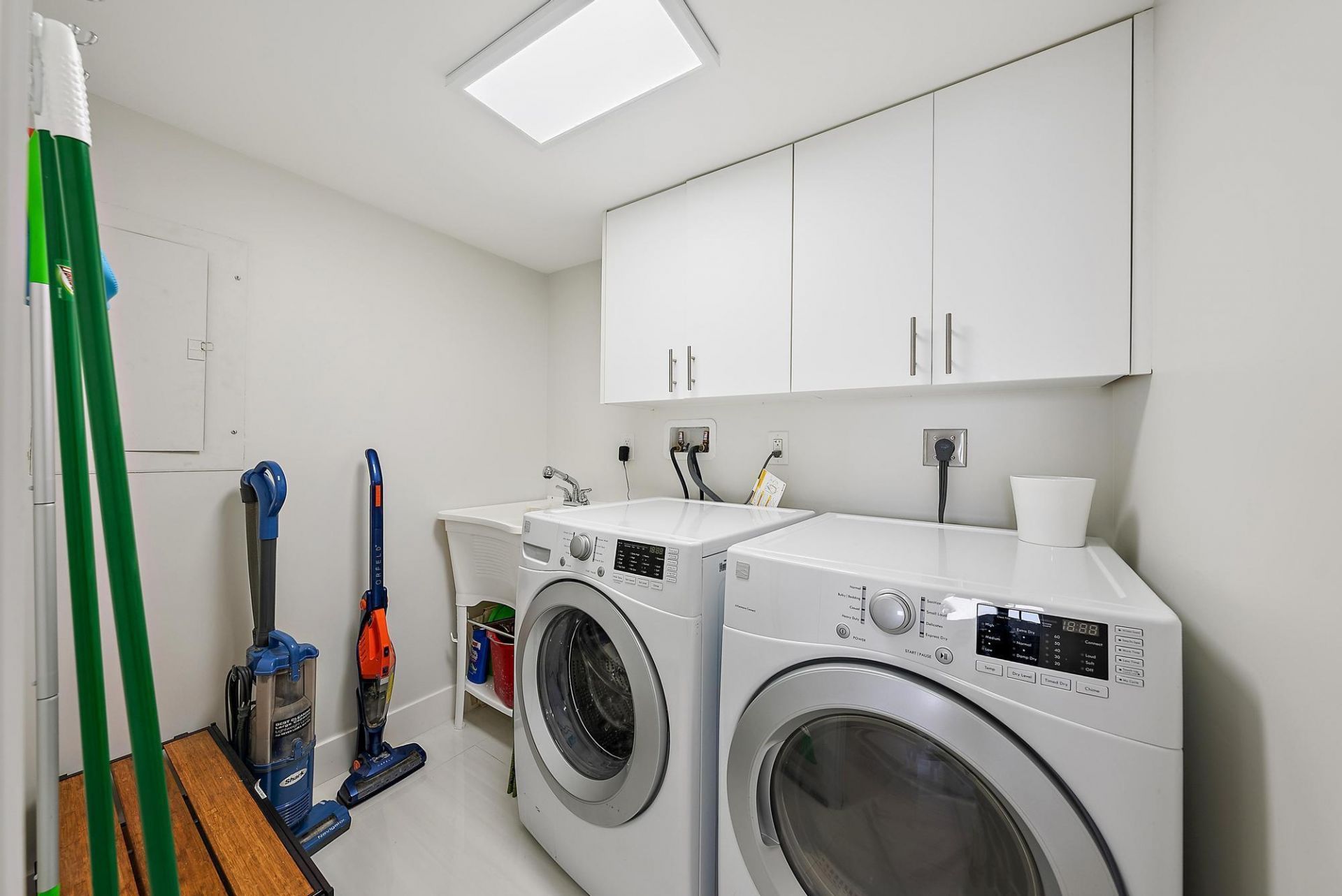 5070 N Ocean Drive, Riviera Beach, FL 33404 Photo