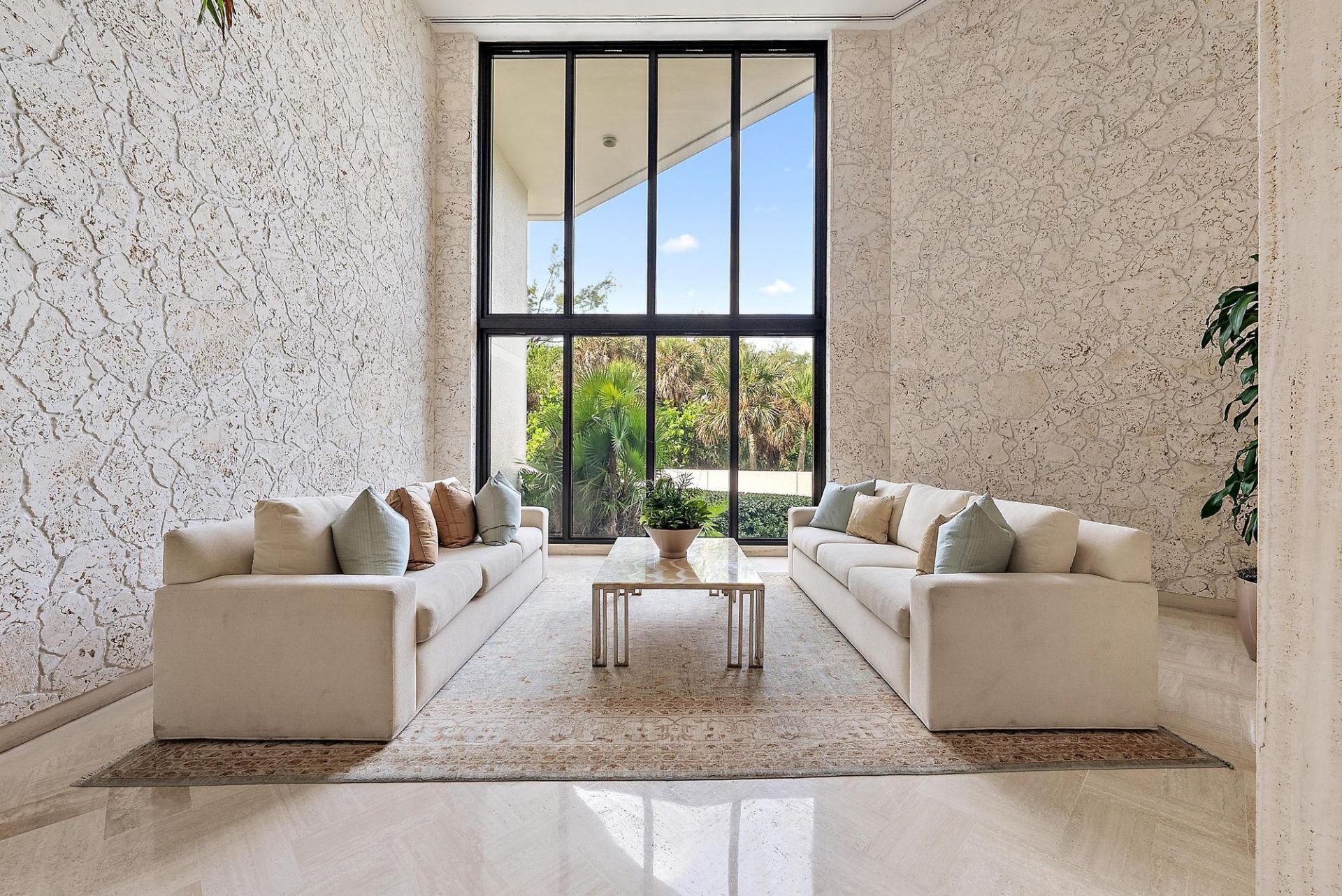 5070 N Ocean Drive, Riviera Beach, FL 33404 Photo