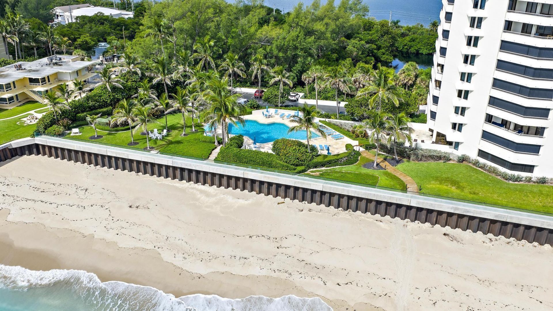 5070 N Ocean Drive, Riviera Beach, FL 33404 Photo