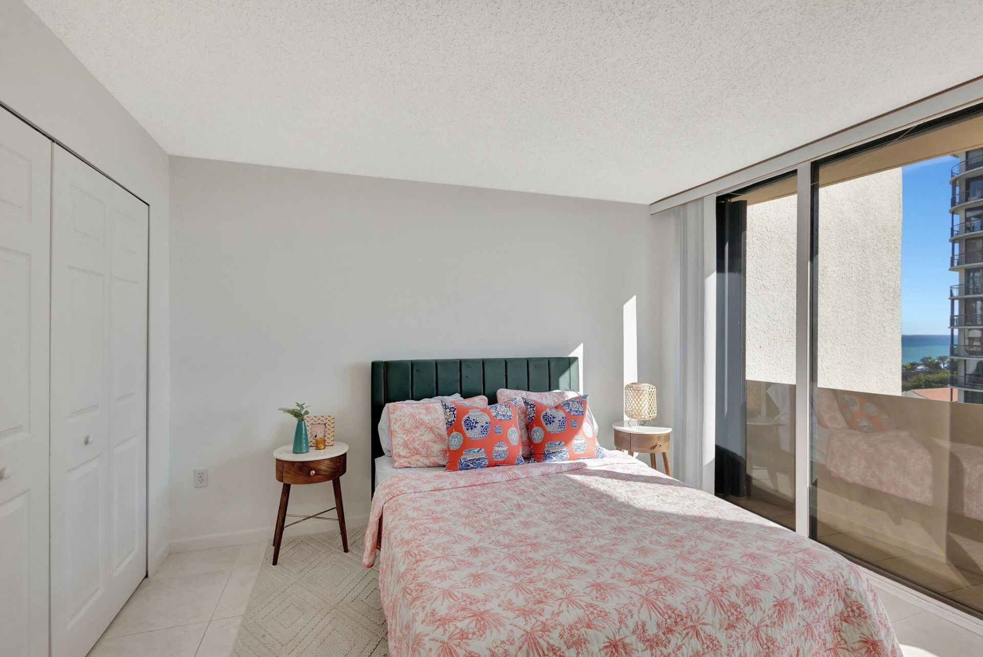 4200 N Ocean Drive, Unit 2-804, Singer Island, FL 33404 Photo