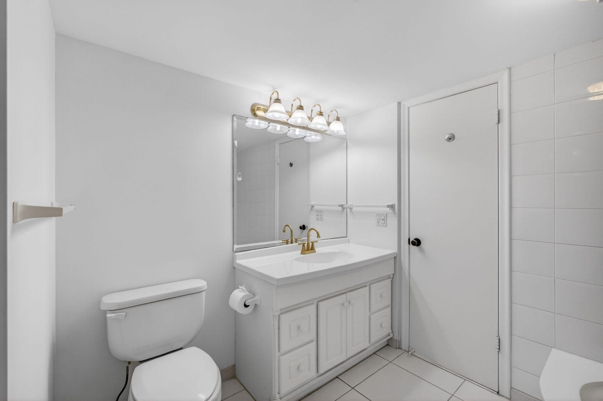 4200 N Ocean Drive, Unit 2-804, Singer Island, FL 33404 Photo