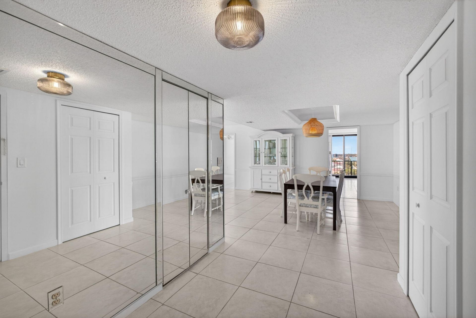 4200 N Ocean Drive, Unit 2-804, Singer Island, FL 33404 Photo