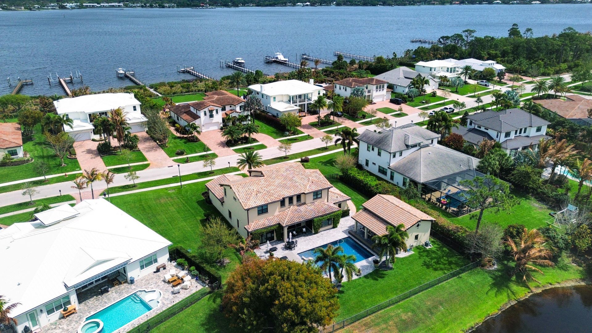 3045 NW Radcliffe Way, Palm City, FL 34990 Photo