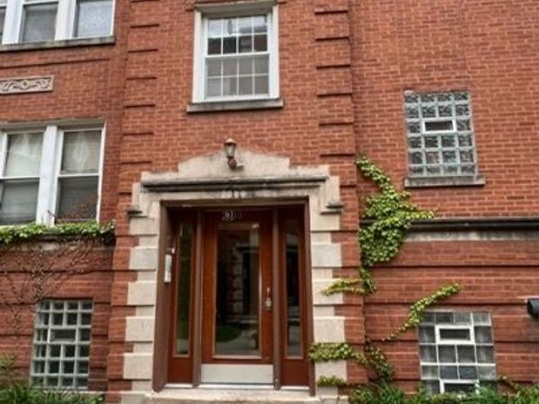 2300 W Granville Avenue, Unit G, Chicago, IL 60659