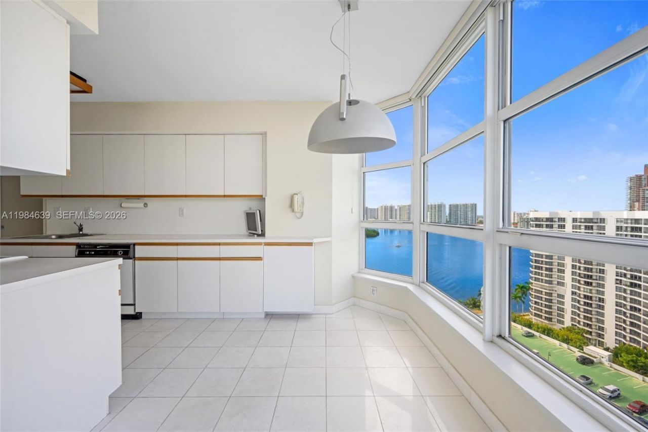 19101 NE 36th Ct , Unit 2006, Aventura, FL 33180 Photo