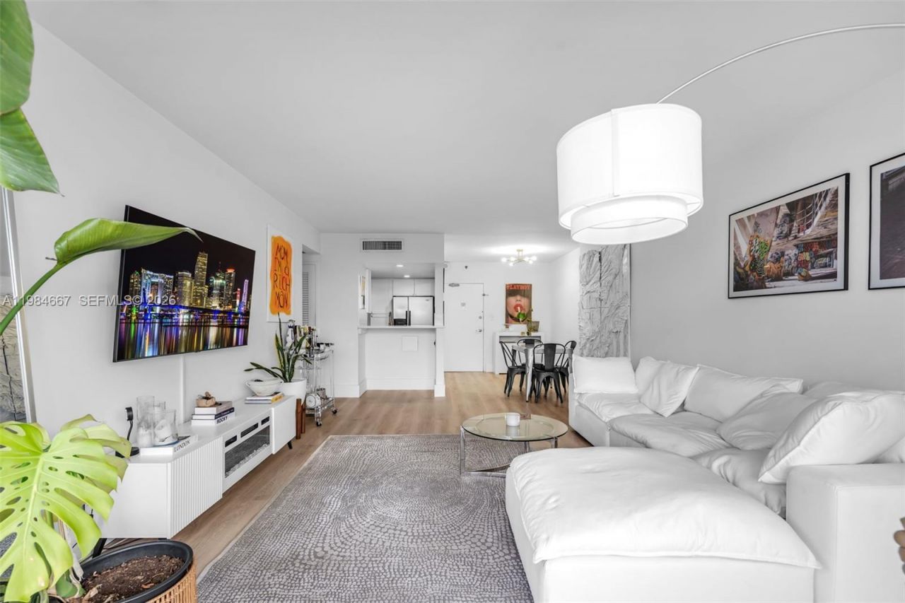 1200 West Ave , Unit 308, Miami Beach, FL 33139 Photo