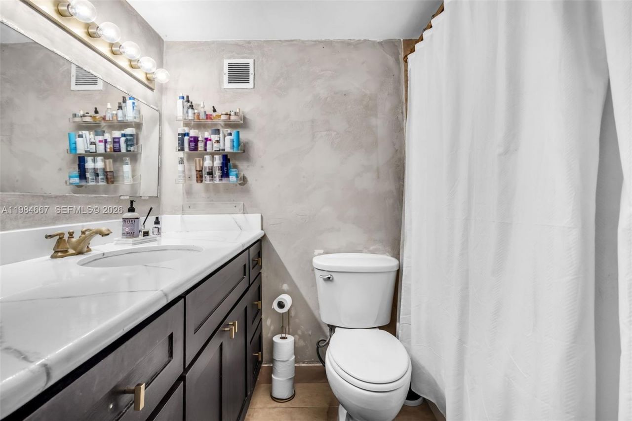 1200 West Ave , Unit 308, Miami Beach, FL 33139 Photo