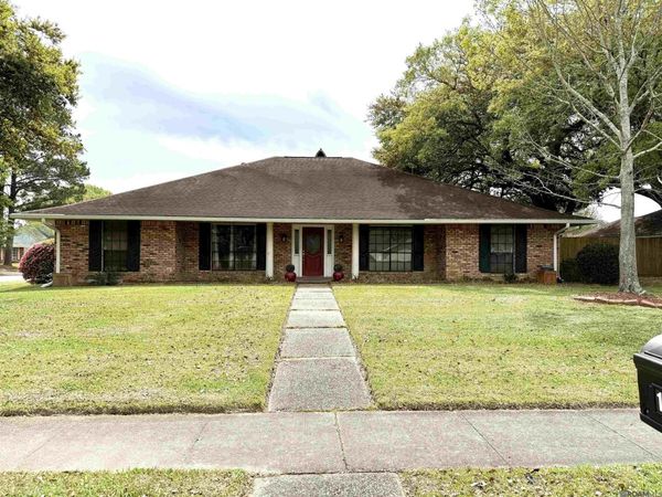 11974 Parkmount Blvd, Baton Rouge, LA 70816