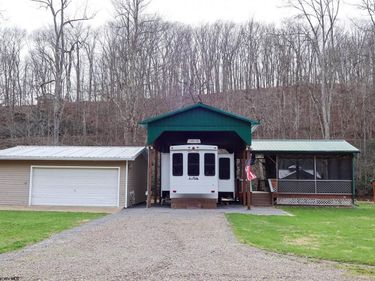 109 Palmer Drive, Bruceton Mills, WV 26525