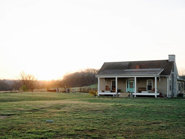 2430 Santa Fe Pike, Columbia, TN 38401