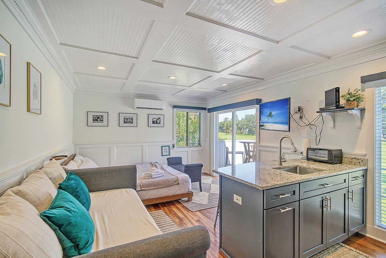 426 Sea Cloud Circle Photo 4