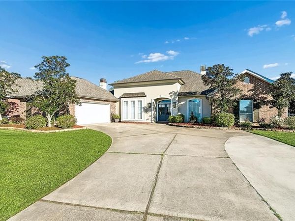 118 W AUGUSTA Lane, Slidell, LA 70458