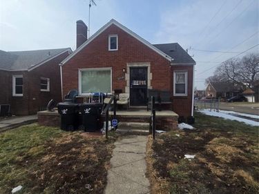 18715 Albion Street, Detroit, MI 48234