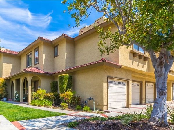 25261 Tanoak, Lake Forest, CA 92630