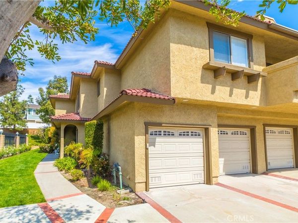 25261 Tanoak, Lake Forest, CA 92630