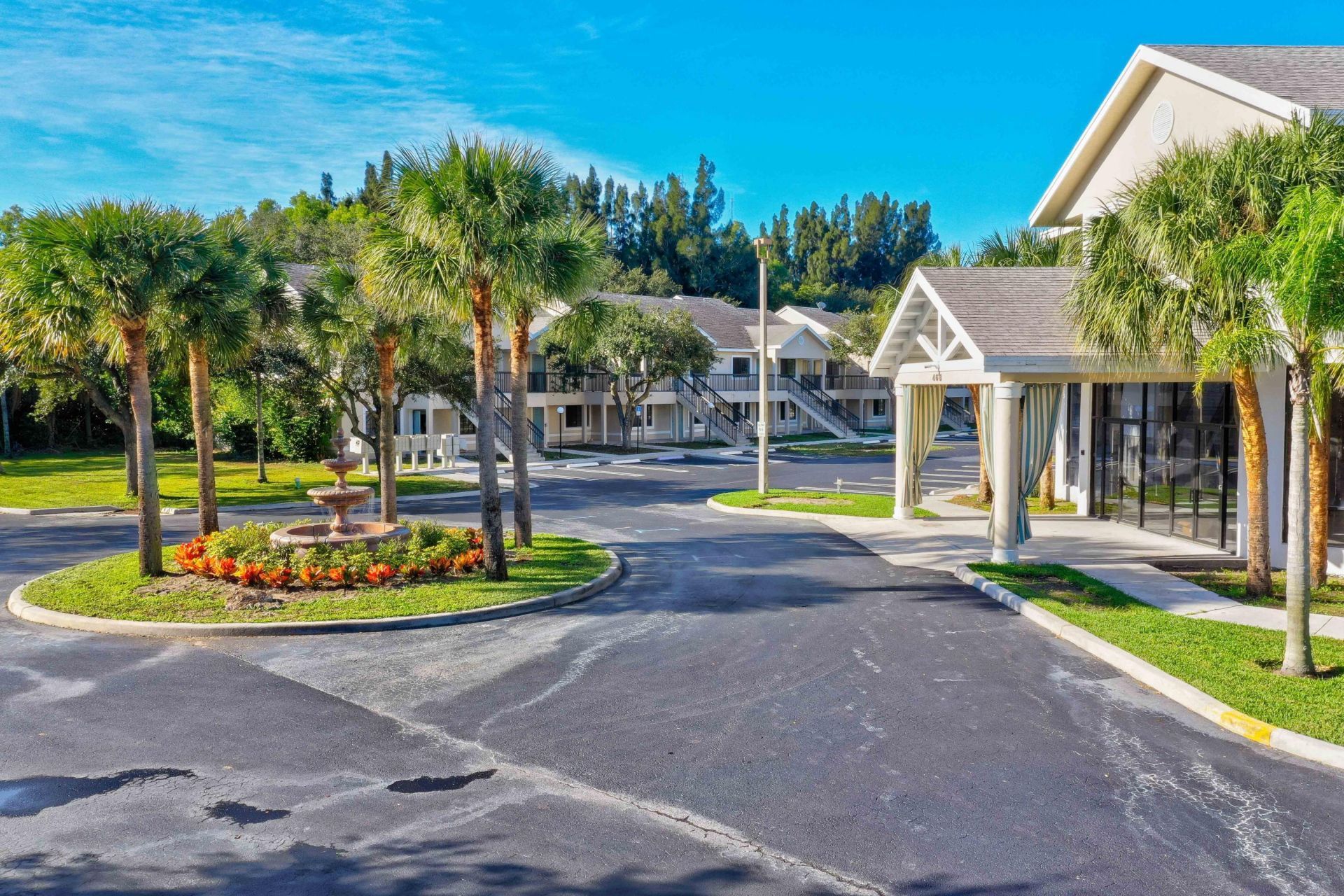 4685 N Haverhill Road, Unit B18, West Palm Beach, FL 33417 Photo