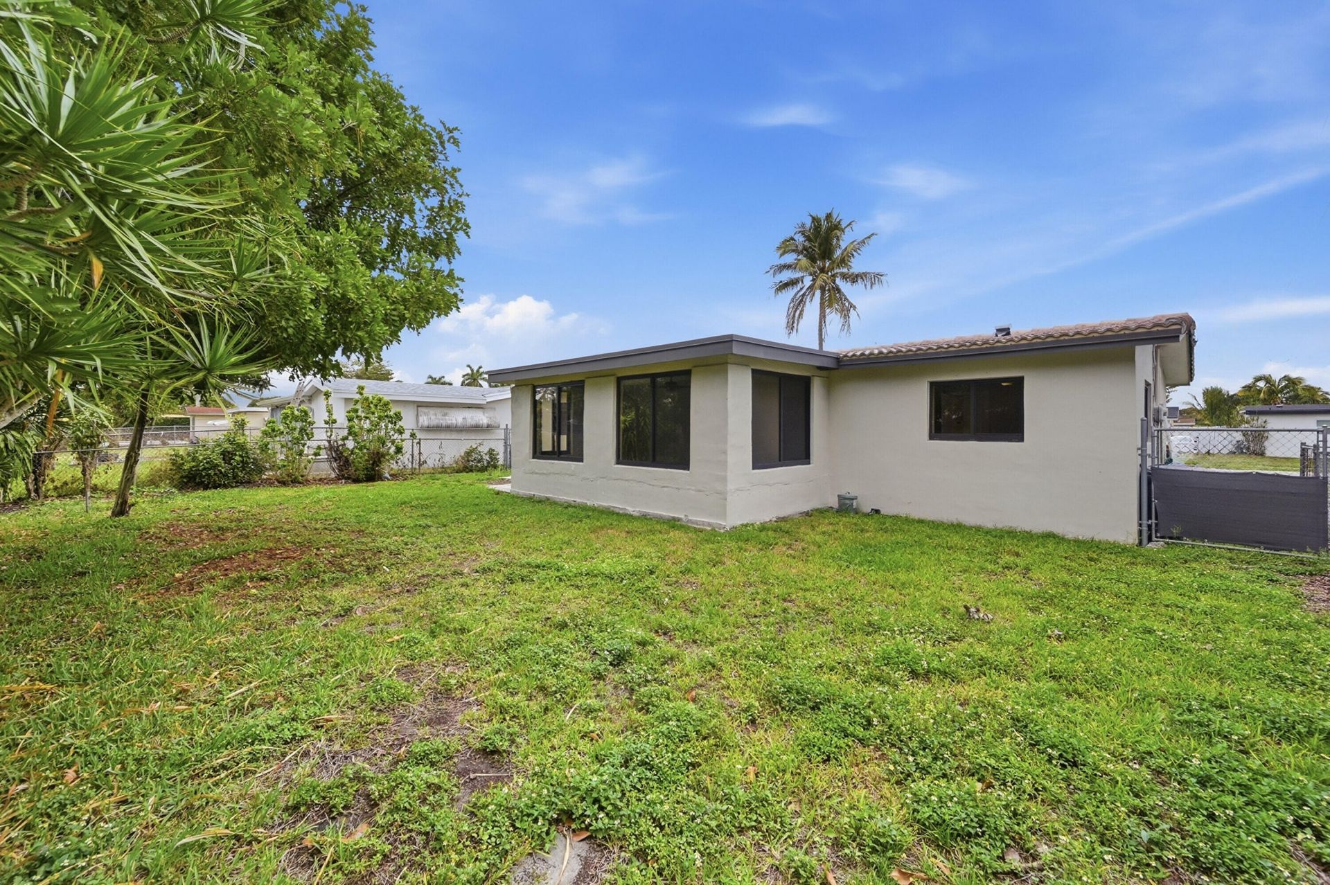 2141 NW 73rd Avenue, Sunrise, FL 33313 Photo