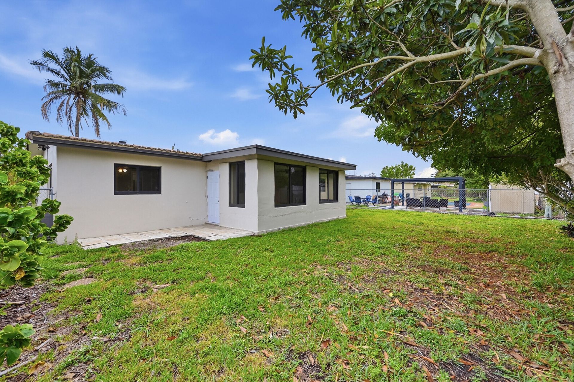 2141 NW 73rd Avenue, Sunrise, FL 33313 Photo