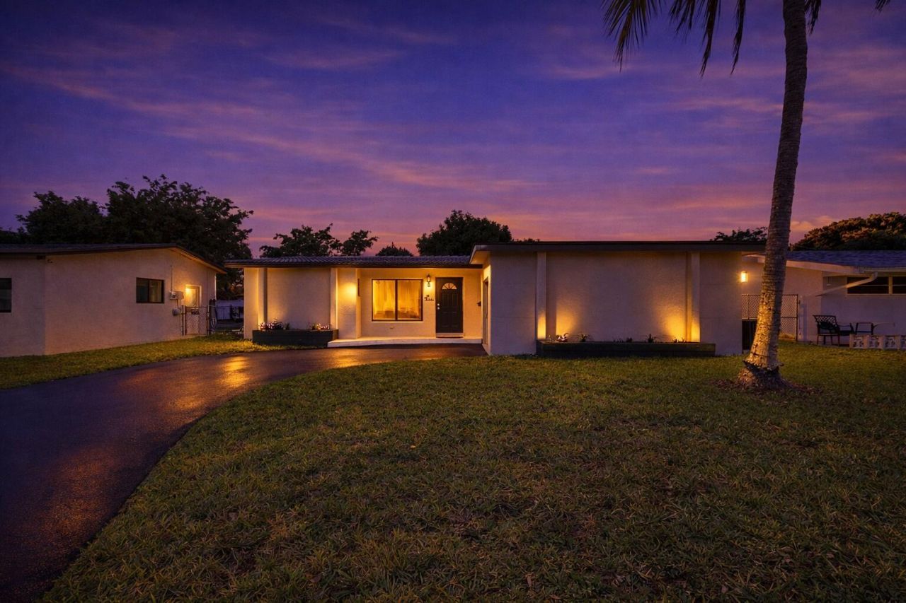 2141 NW 73rd Avenue, Sunrise, FL 33313 Photo