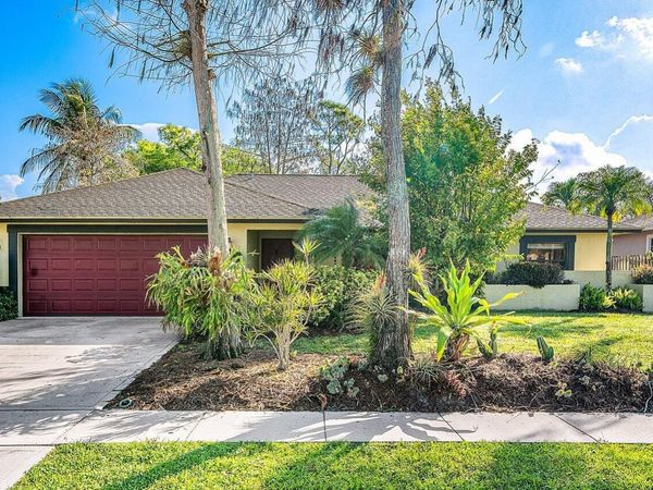 1510 Firethorn Drive, Wellington, FL 33414