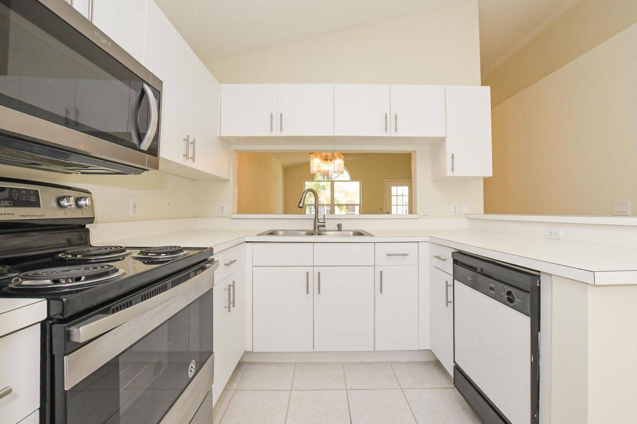 1121 NW Lombardy Drive, Port Saint Lucie, FL 34986 Photo