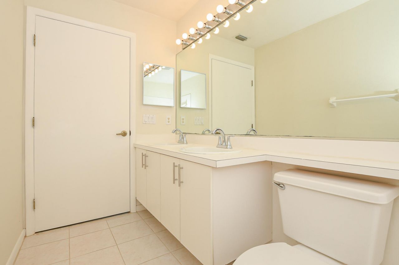 1121 NW Lombardy Drive, Port Saint Lucie, FL 34986 Photo