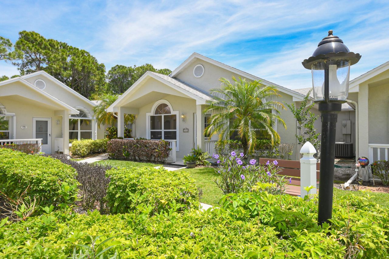 1121 NW Lombardy Drive, Port Saint Lucie, FL 34986 Photo
