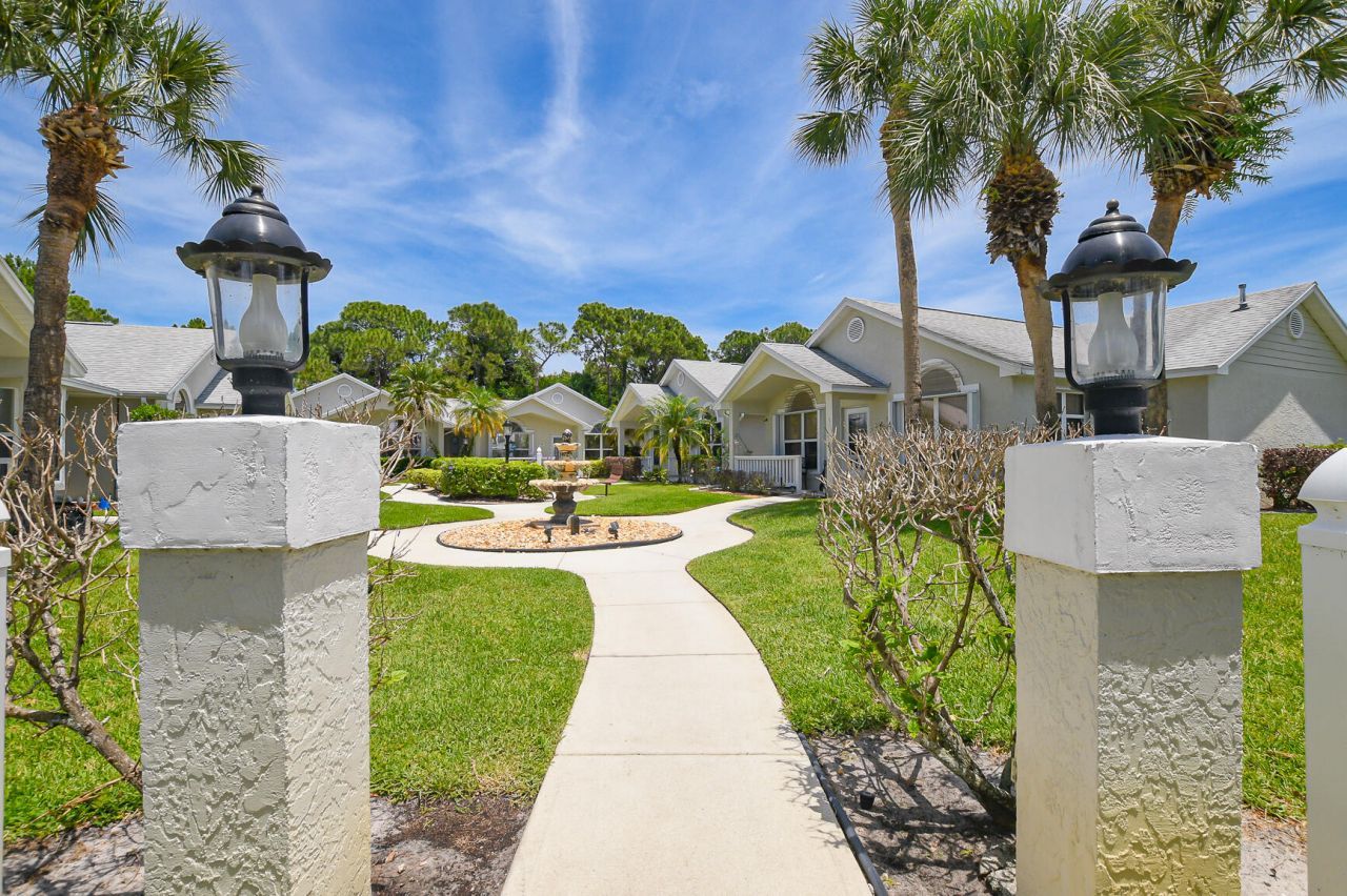 1121 NW Lombardy Drive, Port Saint Lucie, FL 34986 Photo