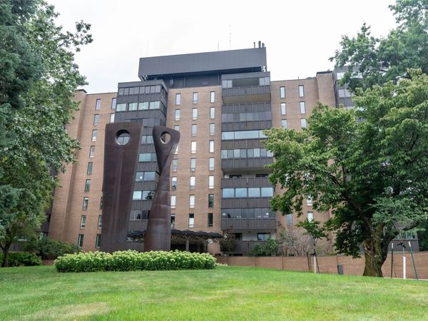 3131 Fleur Drive, Unit 506, Des Moines, IA 50321